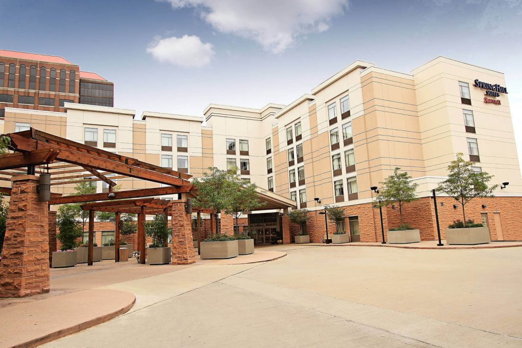 front enterance to cincinnati's springhill suites